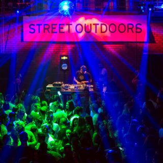 Όλοι ξεσάλωσαν στo πάρτυ για τα 5 χρόνια του Street Outdoors στη Θεσσαλονίκη