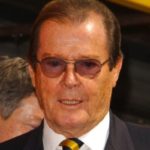 Πέθανε ο Roger Moore