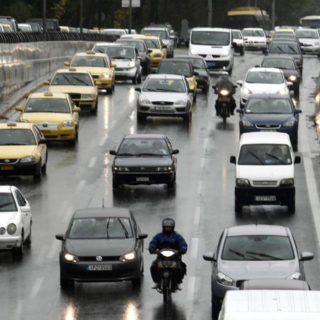 40.120 ιδιοκτήτες οχημάτων δεν έχουν καταβάλλει τέλη κυκλοφορίας μεταξύ 2013 και 2017