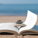 Τα 3 βιβλία που πρέπει να έχετε μαζί σας στην παραλία