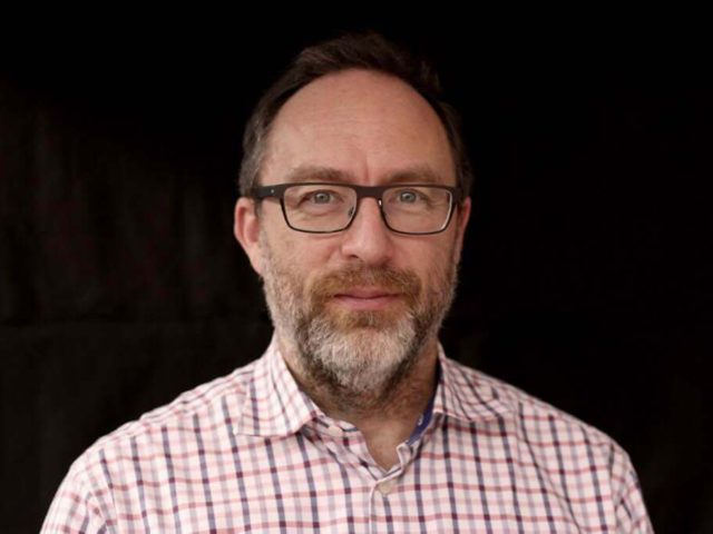 Ο «κύριος Wikipedia» θέλει να φτιάξει τη δημοσιογραφία. Θα τα καταφέρει;