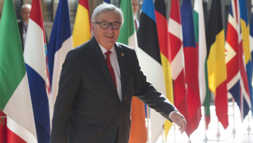 Εναντίον «κάθε προκατάληψης» απέναντι στη νέα κυβέρνηση της Αυστρίας, τάχθηκε ο Ζαν-Κλοντ Γιούνκερ