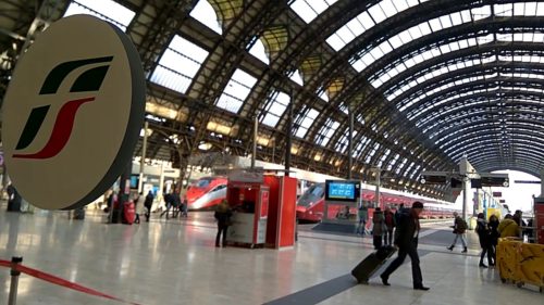 Ιταλία: Άνδρας μαχαιρώνει αστυνομικό και στρατιωτικό στο σταθμό τρένων