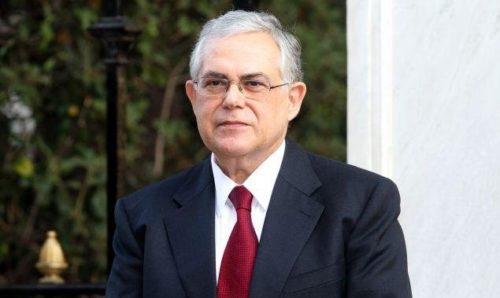 Έκρηξη σε αυτοκίνητο στο οποίο επέβαινε ο Λουκάς Παπαδήμος