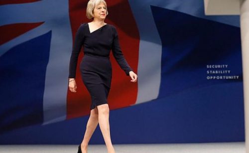 Βρετανία: Ντιμπέιτ χωρίς…συνάντηση Μέι-Κόρμπιν