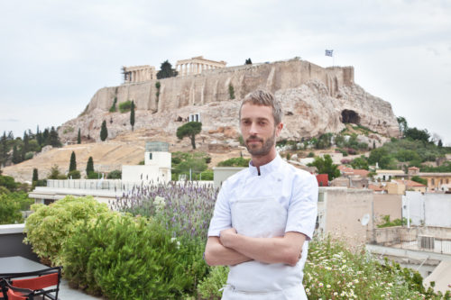 Ο βραβευμένος chef Θοδωρής Παπανικολάου στο SENSE Fine Dining Restaurant