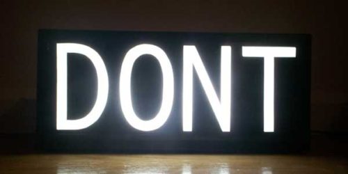 Τα 7 πράγματα που δεν πρέπει ποτέ να κάνεις ως τουρίστας