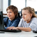 Χίλιοι υπολογιστές στα δημοτικά σχολεία