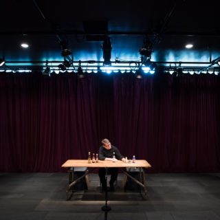 Tim Etchells: «Θεωρούμε τα έργα μια αφορμή για να εφεύρουμε νέα πράγματα»