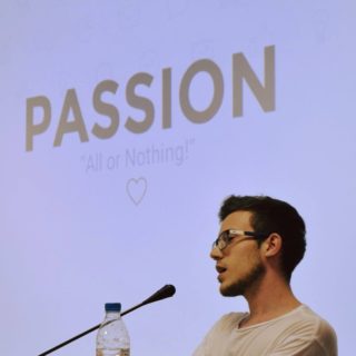 Ο Βαλεντίνος Τζέκας με το Fighthoax έχει την ελληνική «απάντηση» στην παγκόσμια παραπληροφόρηση