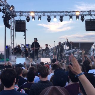 Οι Arcade Fire έκαναν εμφάνιση-έκπληξη στο Primavera: «Δεν φοβόμαστε τους τρομολάγνους»