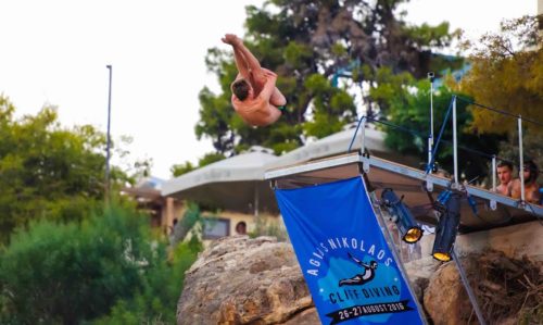 Στον Άγιο Νικόλαο Λασιθίου το 1ο αγωνιστικό cliff diving στην Ελλάδα