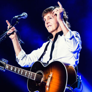 Στις 18 Ιουνίου του 1942 γεννιέται ο Paul McCartney