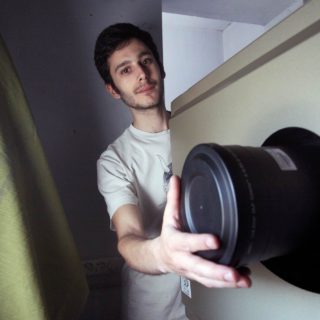 Γιώργος Παστρής, 24 ετών, δουλεύει στα σινεμά από τα 9 του, δεν σκοπεύει να σταματήσει