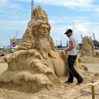 Ποσειδώνας φτιαγμένος από άμμο