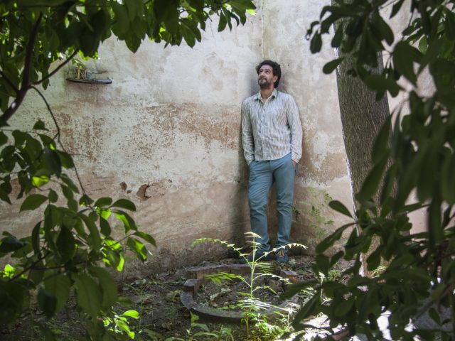 Αχ…, του Γιάννη Στίγκα