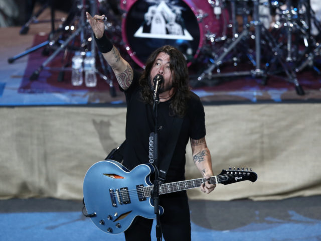 Όταν οι Foo Fighters «άλωσαν» το Ηρώδειο