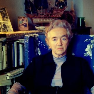 Το δέντρο, της Ζωής Καρέλλη