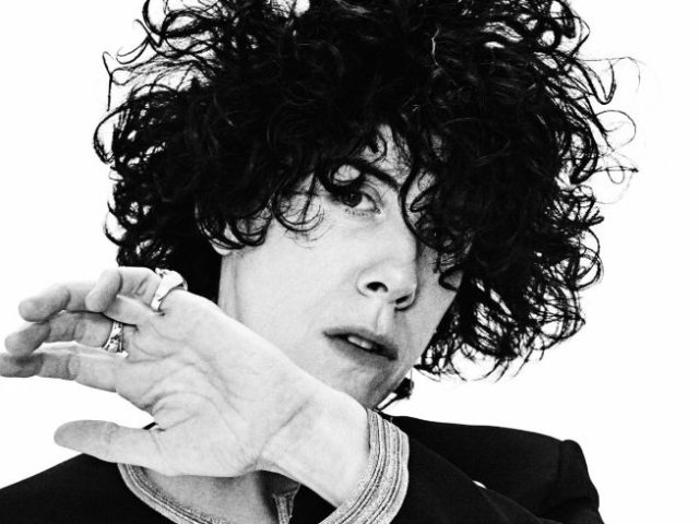 Πήραμε μαθήματα καλοκαιρινού φλερτ από τους πρωταγωνιστές της μεγάλης γιορτής του gazarte