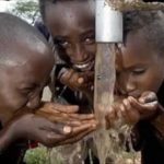 2,1 δισεκατομμύρια άνθρωποι δεν έχουν πρόσβαση σε πόσιμο νερό