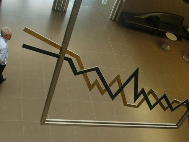 Η Ελλάδα βγήκε στις αγορές