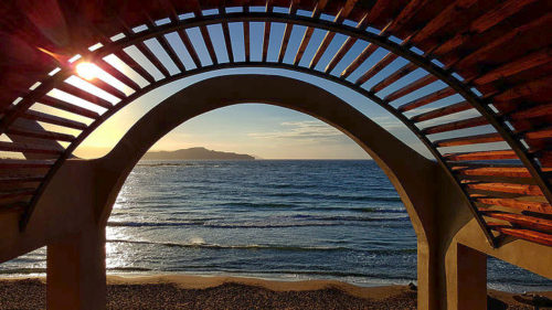 Τι πρέπει να γνωρίζουμε για τη διαμονή μας σε κάποιο κατάλυμα, με αφορμή τις καλοκαιρινές διακοπές