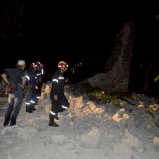 Σεισμοπαθείς στην Κω καταγγέλουν…