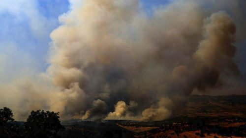 Τουρκία: Μεγάλη φωτιά σε στρατιωτική ζώνη, στα σύνορα με τη Συρία
