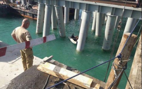 Ρωσία: Τουλάχιστον 16 νεκροί από πτώση λεωφορείου σε θάλασσα