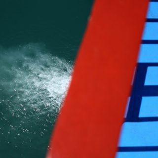 Το πλοίο φεύγει