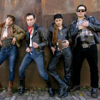 Την τελευταία φορά που οι Black Lips έπαιξαν στην Αθήνα, πέρασαν τη νύχτα στο αστυνομικό τμήμα. Φέτος;
