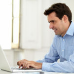 Εταιρεία πληρώνει μισθό 30.500 ευρώ ετησίως για να προσλάβει υπάλληλο να αυνανίζεται