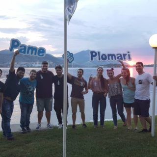 Πάμε για Πλωμάρι: Μαζί τα φάγαμε και μαζί τα ήπιαμε