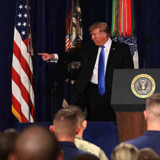 Ο Τραμπ ενισχύει τη στρατιωτική δύναμη στο Αφγανιστάν