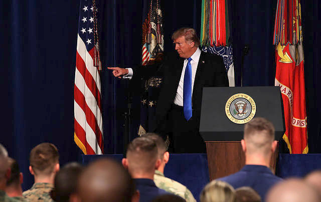 Ο Τραμπ ενισχύει τη στρατιωτική δύναμη στο Αφγανιστάν