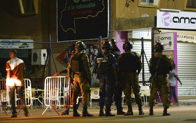 Μπουρκίνα Φάσο: Νεκροί και τραυματίες από επίθεση ενόπλων σε τουρκικό εστιατόριο