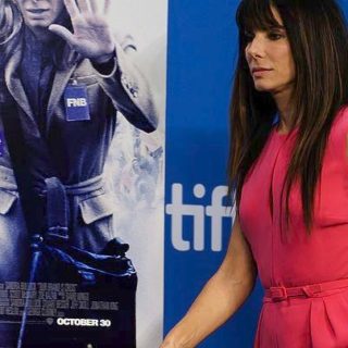 Ένα εκατομμύριο δολάρια από την Σάντρα Μπούλοκ για τους πληγέντες από τον Χάρβεϊ