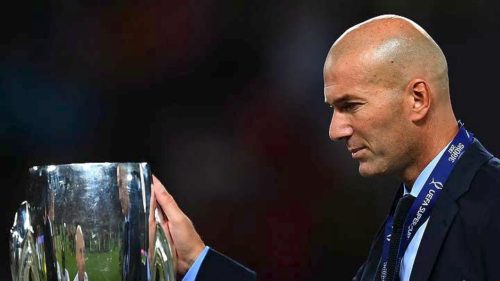 Βασιλικό συμβόλαιο στον Ζιντάν από τη Ρεάλ Μαδρίτης