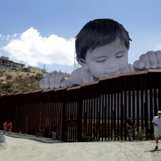 Το έργο τέχνης του Γάλλου καλλιτέχνη JR