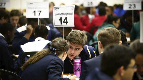 Τα παιδιά που ξεκινάνε σε μεγαλύτερη ηλικία το σχολείο, πάνε καλύτερα