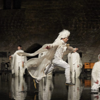 Τι γυρεύαν οι Έλληνες στην Αβινιόν;