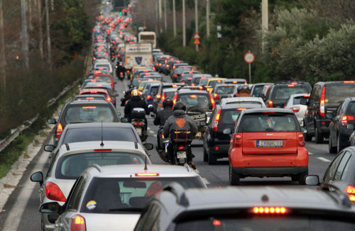 Τέλη κυκλοφορίας με το μήνα σύμφωνα με τροπολογία που κατατέθηκε στη Βουλή