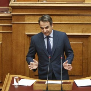 Ο Κυριάκος Μητσοτάκης αφηγήθηκε ιστορία νεαρού που του είπε εξωγήινος να αλλάξει φύλο