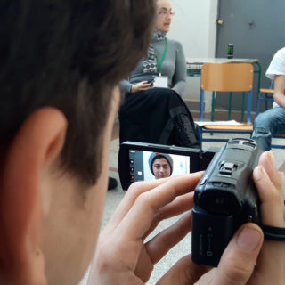 Είμαι πρόσφυγας. Κανείς δεν μπορεί να πει την ιστορία μου καλύτερα από μένα.