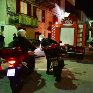 Νεκρός 57χρονος από πυρκαγιά σε μονοκατοικία στον Άλιμο