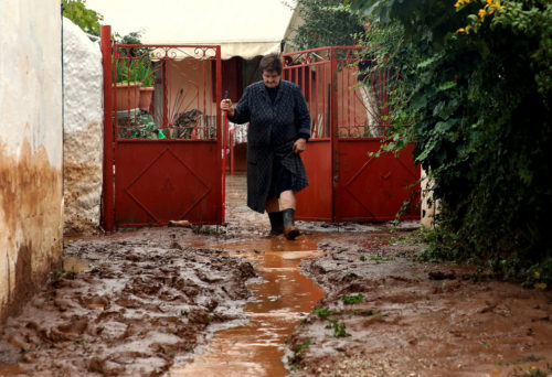 Αναστολή διακοπών ρεύματος στους δήμους που επλήγησαν από τις πλημμύρες