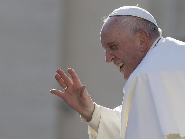 Ο πάπας Φραγκίσκος επισκέπτεται τη Μιανμάρ εν μέσω ανησυχιών για τους Ροχίνγκια