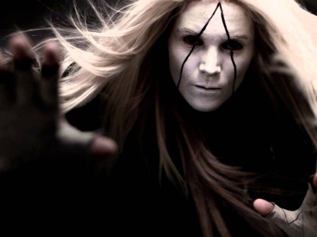 Fever Ray – Plunge