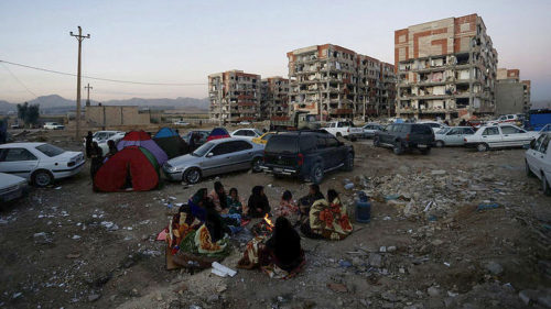 Ιράν: εκατοντάδες νεκροί, πάνω από 1.700 τραυματίες από τον σεισμό των 7,3 βαθμών