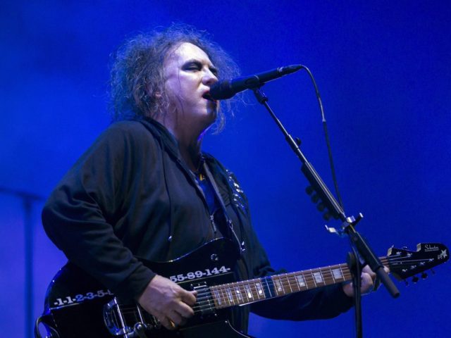 Οι Cure σβήνουν 40 κεράκια και το γιορτάζουν με συναυλία στο Χάιντ Παρκ